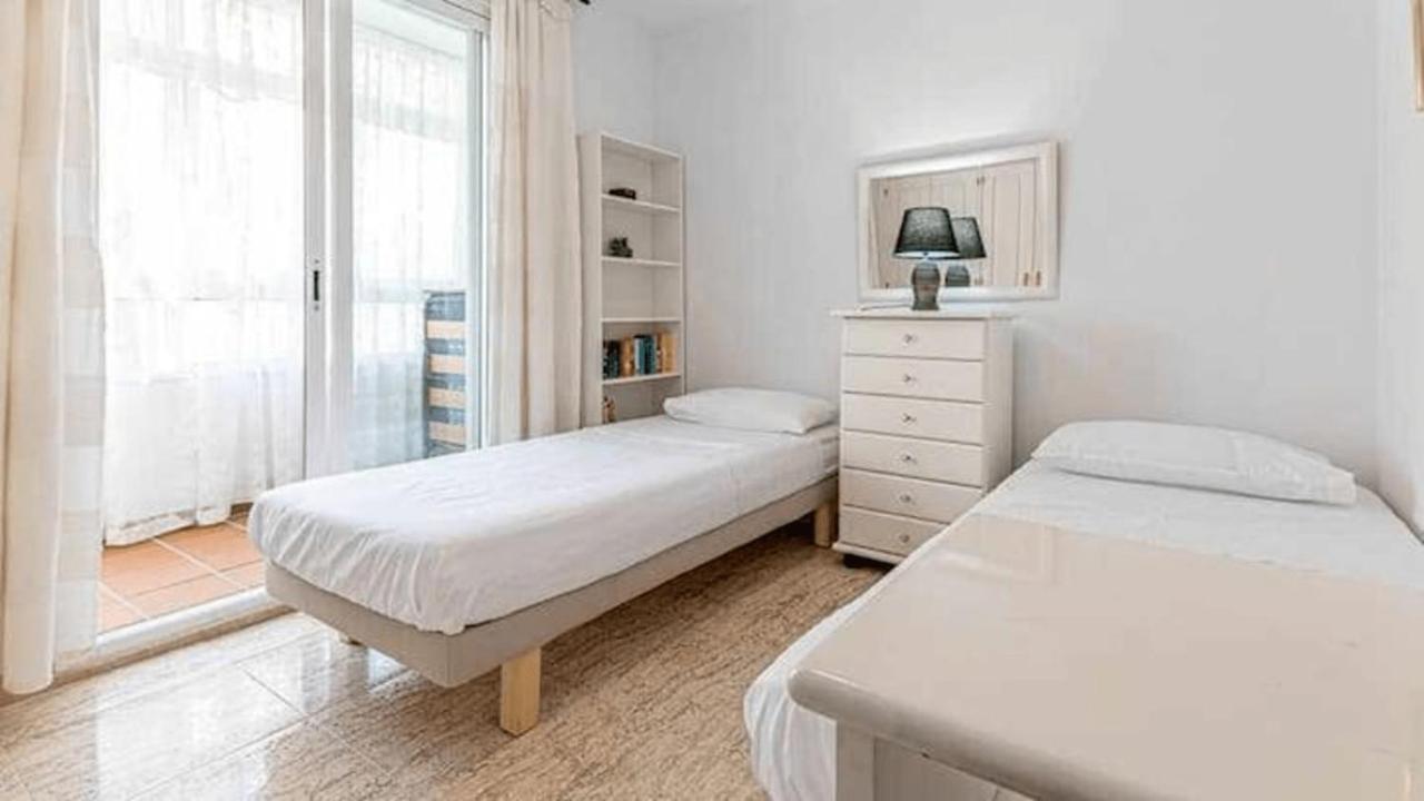 797 Holiday Rentals - Piso Para 4 Con Amplia Terraza Al Jardin Y Al Mar Бенальмадена Екстер'єр фото